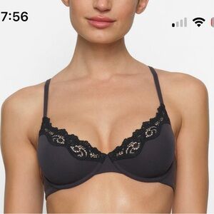 skims - fits everybody lace underwire bra (onyx)